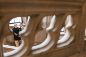 Grand-Staircase-Seattle-Editorial-Wedding-Photographer_Essence-of-Us-Photography-8B8A0803-1